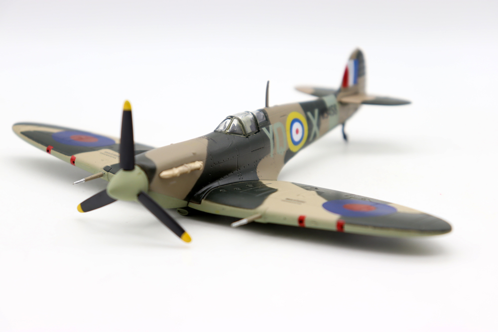 Supermarine Spitfire Mk Vb 1/7 - Model Kit Spitfire reseña y precio