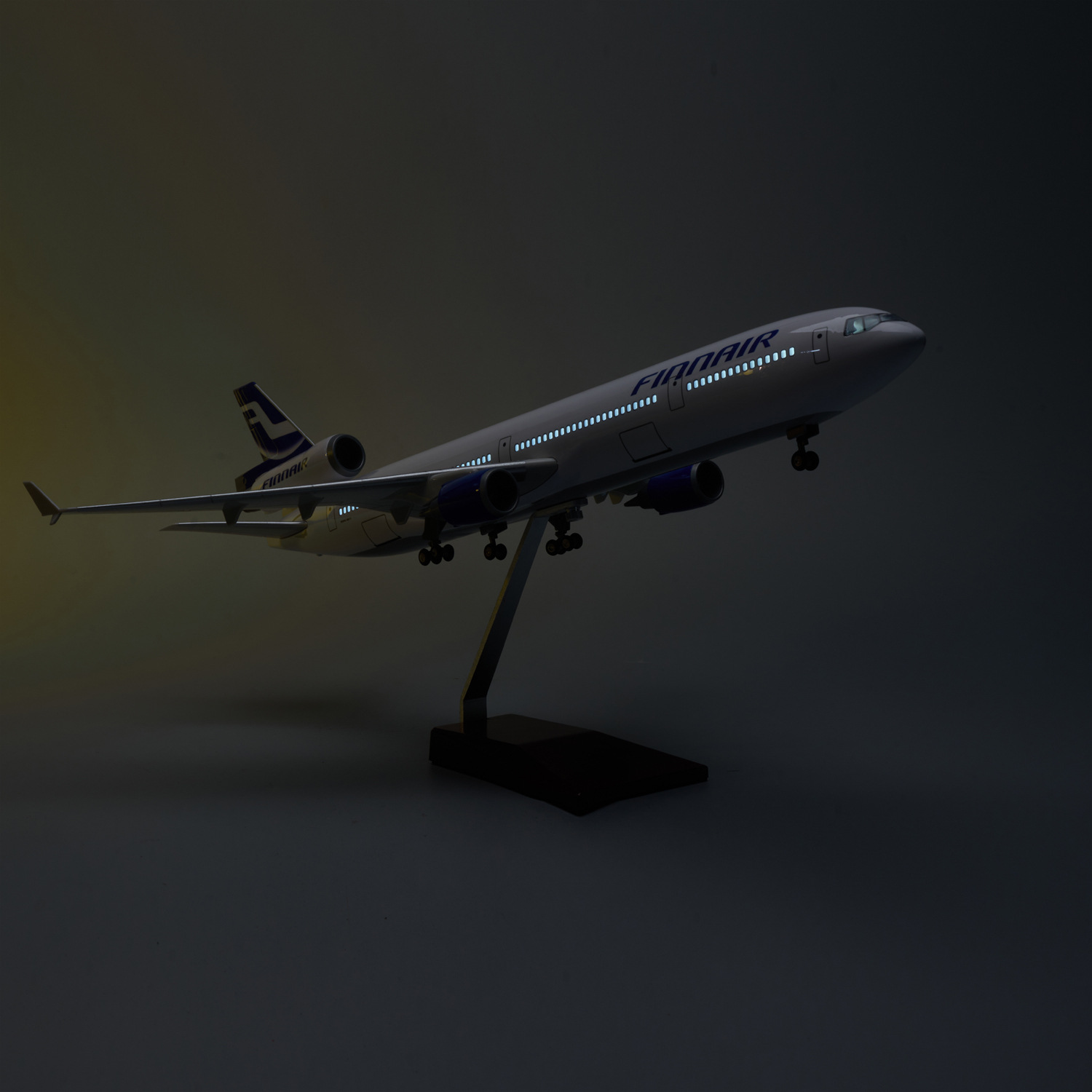 Modelo de Avión Finn Air MD-11 - Model Kit Resin reseña y precio
