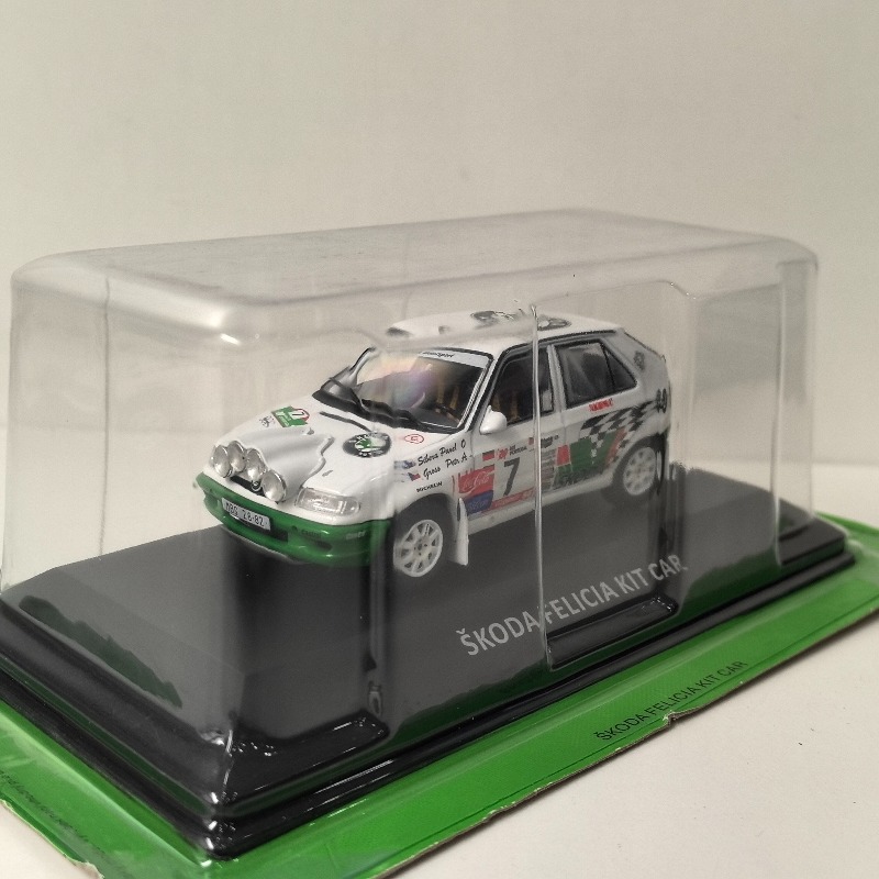 Modelo a Escala 1:43 de SKODA  - Model Kit Toy reseña y precio