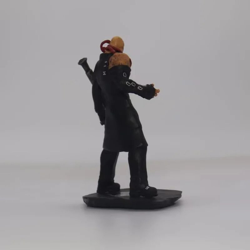 Nueva figura de acción de Resi - Model Kit Nemesis reseña y precio